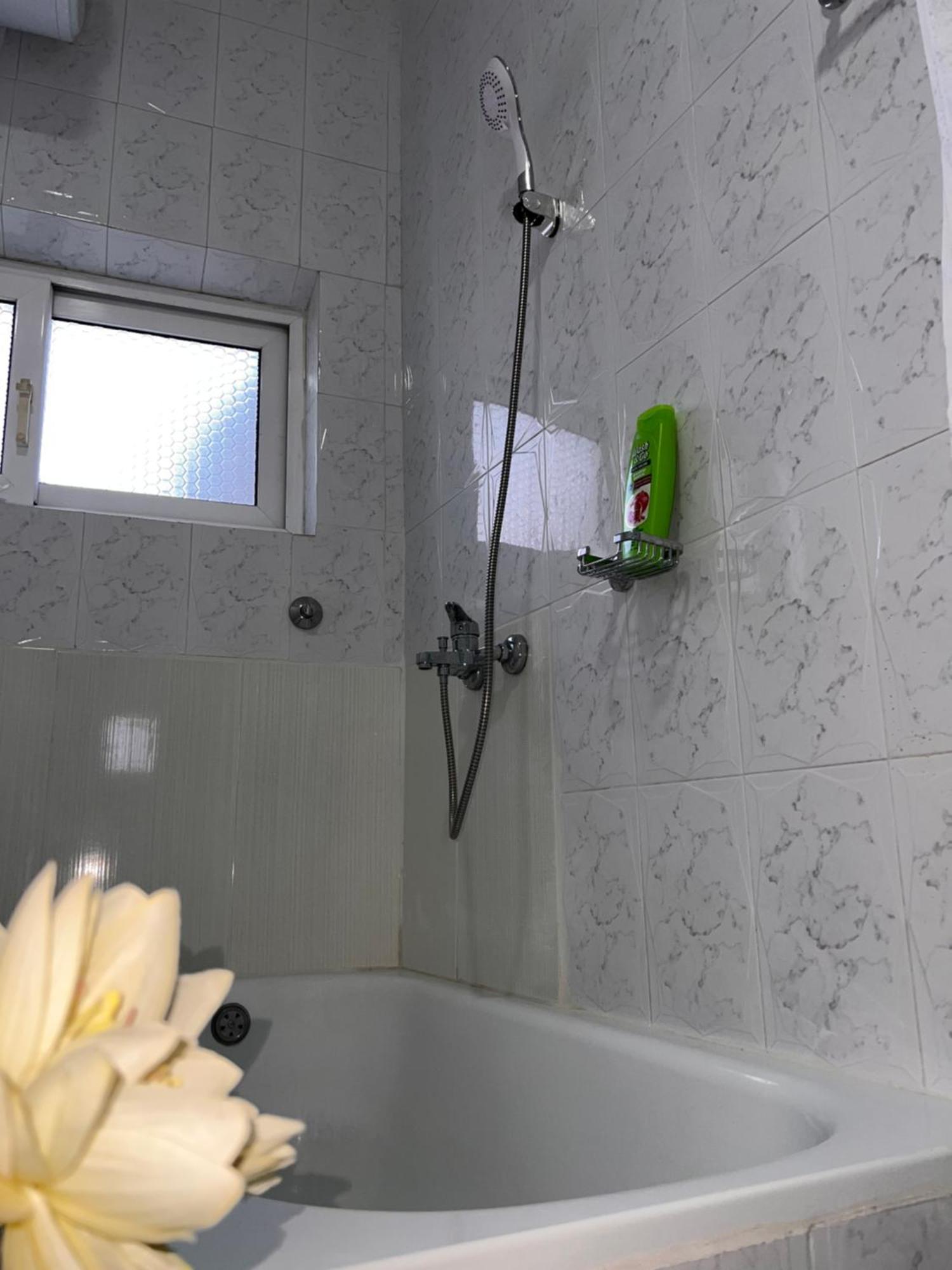 Berat Private Room In Haxhialiu Villa 外观 照片