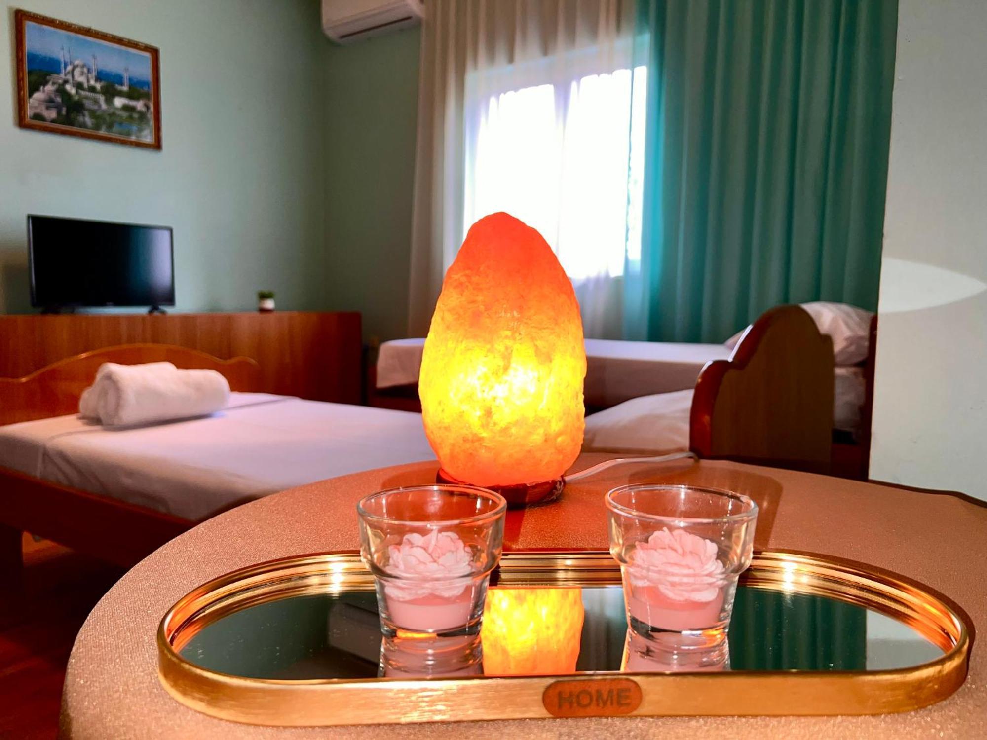 Berat Private Room In Haxhialiu Villa 外观 照片
